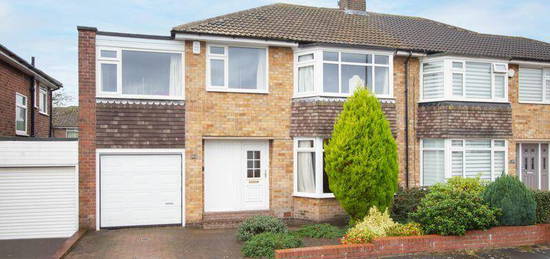 4 bedroom semi-detached house for sale