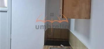 SE INCHIRIAZA garsoniera 25mp, central, 230 euro