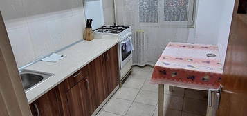 Apartament 2 camere confort 1 semidecomandat