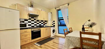 2 bedroom flat