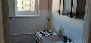 Închirie apartament 3 camere