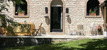 Rustico e casale in vendita in via Bellaria, 40