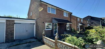 2 bedroom semi-detached house