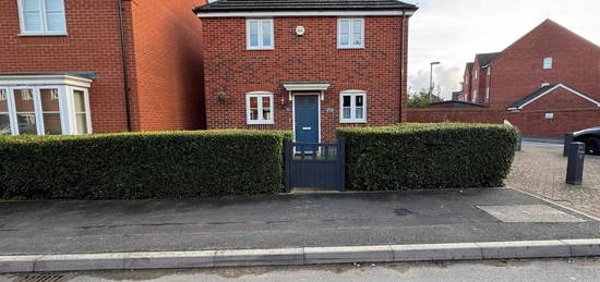 3 bedroom detached house to rent