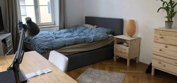 Private Room in Glockenbachviertel, Munich