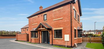 3 bed detached house for sale