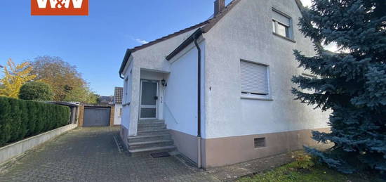 EFH. 2 WE, großes Grundstück,
Garage und Nebengebäude