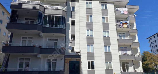 Üçgöz Mahallesi Şehir Merkezinde 3+1 Daire