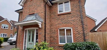 3 bed flat to rent