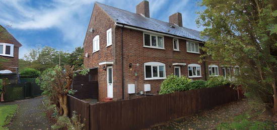 2 bed semi-detached house for sale