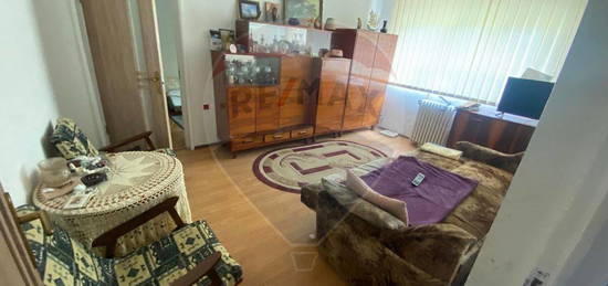 Apartament de vanzare pe str. Cosminului, Rogerius, Orade...