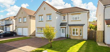 5 bed detached house for sale