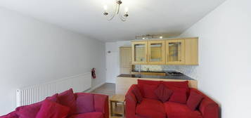 3 bed terraced house to rent