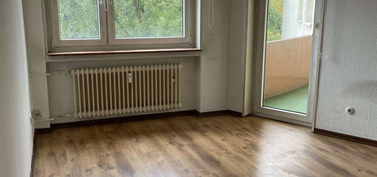 Helle 2-Zimmer-Wohnung mit Balkon in Hanau