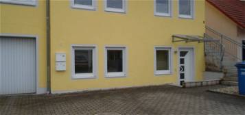 2 Zimmer Einliegerwohnung in Landau/Isar - Ortsteil Thalham