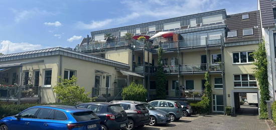 Großzügiges 1-Raum-Apartment mit Terrasse und Außenstellplatz