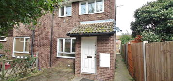 2 bed end terrace house to rent