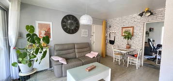 Appartement  à vendre, 3 pièces, 2 chambres, 51 m²