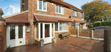 3 bedroom semi-detached house for sale