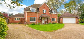 5 bed detached house for sale