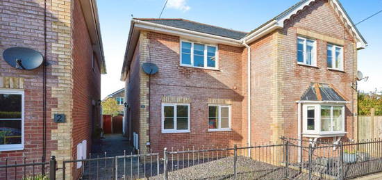 3 bedroom semi-detached house