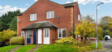 1 bedroom detached house