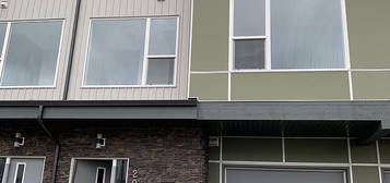 70 Saddlestone Dr NE, Calgary, AB T3J 0W4