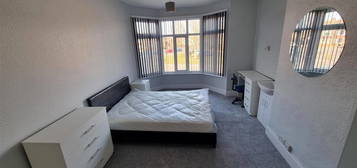 Property to rent in Room 4, Allesley Old Road, Chapelfields, Coventry CV5