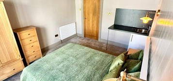 1 bedroom house share