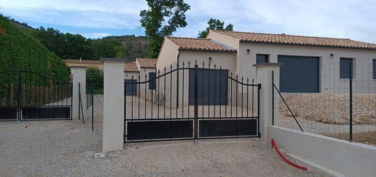 Chusclan villan de 2023 89 m2 sur 800 m2