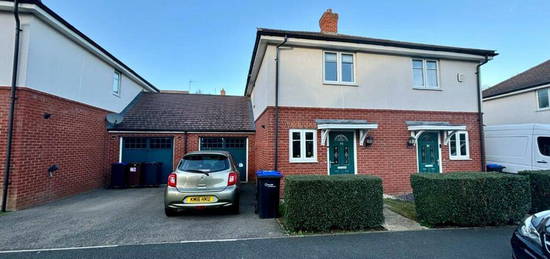 2 bedroom semi-detached house for sale