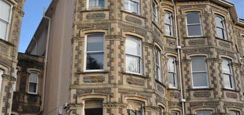 2 bed flat to rent