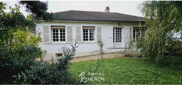 CHAMPIGNY PAVILLON PLAIN-PIED SOUS-SOL TOTAL 3 CHAMBRES TERRAIN