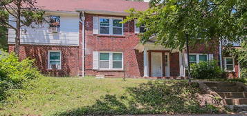 Fairview Ave. 1704, 1704 Fairview Ave APT 3, Manhattan, KS 66502