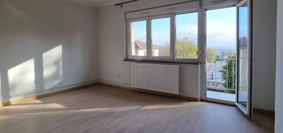 Appartement  à louer, 3 pièces, 2 chambres, 70 m²