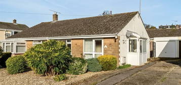 2 bedroom semi-detached bungalow for sale