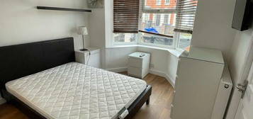 1 bedroom house share