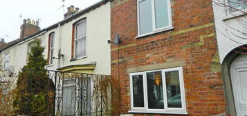 Terraced house to rent in Newark Road, Lincoln LN5