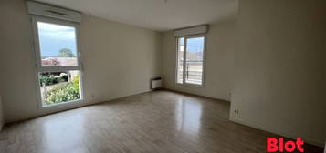 EN VENTE Appartement sur ORGERES de type 3 avec parking