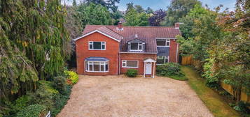 Detached house for sale in Wargrave Road, Twyford RG10