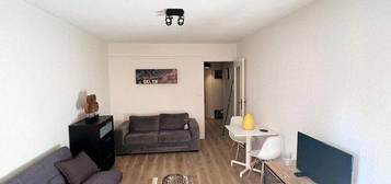 Location studio meublé 1 pièce – 33 m² à Antibes