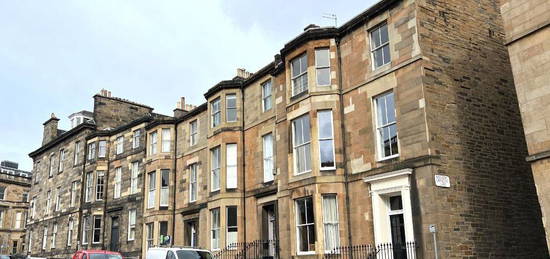 3 bed flat to rent