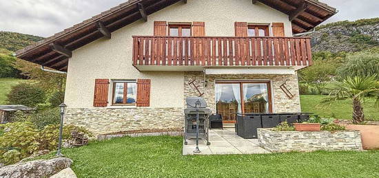 Vente maison 6 pièces 114 m²