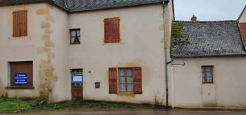 Maison de bourg à vendre à Saint Julien de Civry 71800