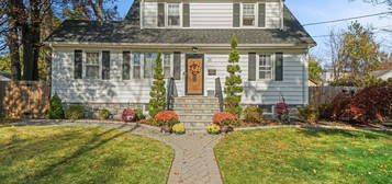 30 Davies Ave, Dumont, NJ 07628