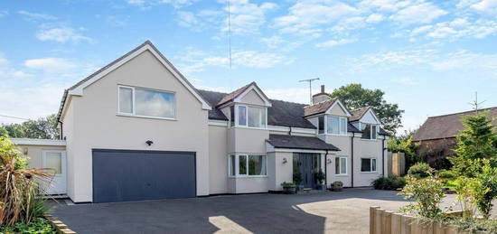 5 bedroom detached house for sale