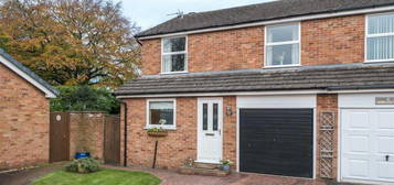 4 bedroom link detached house for sale