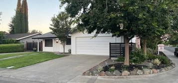788 Hill Place St, Winters, CA 95694