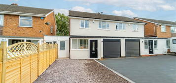 3 bed semi-detached house to rent