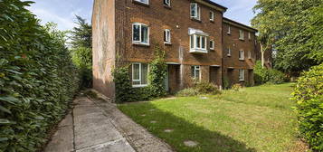 Town house to rent in Ranelagh Gardens, Shirley, Southampton SO15